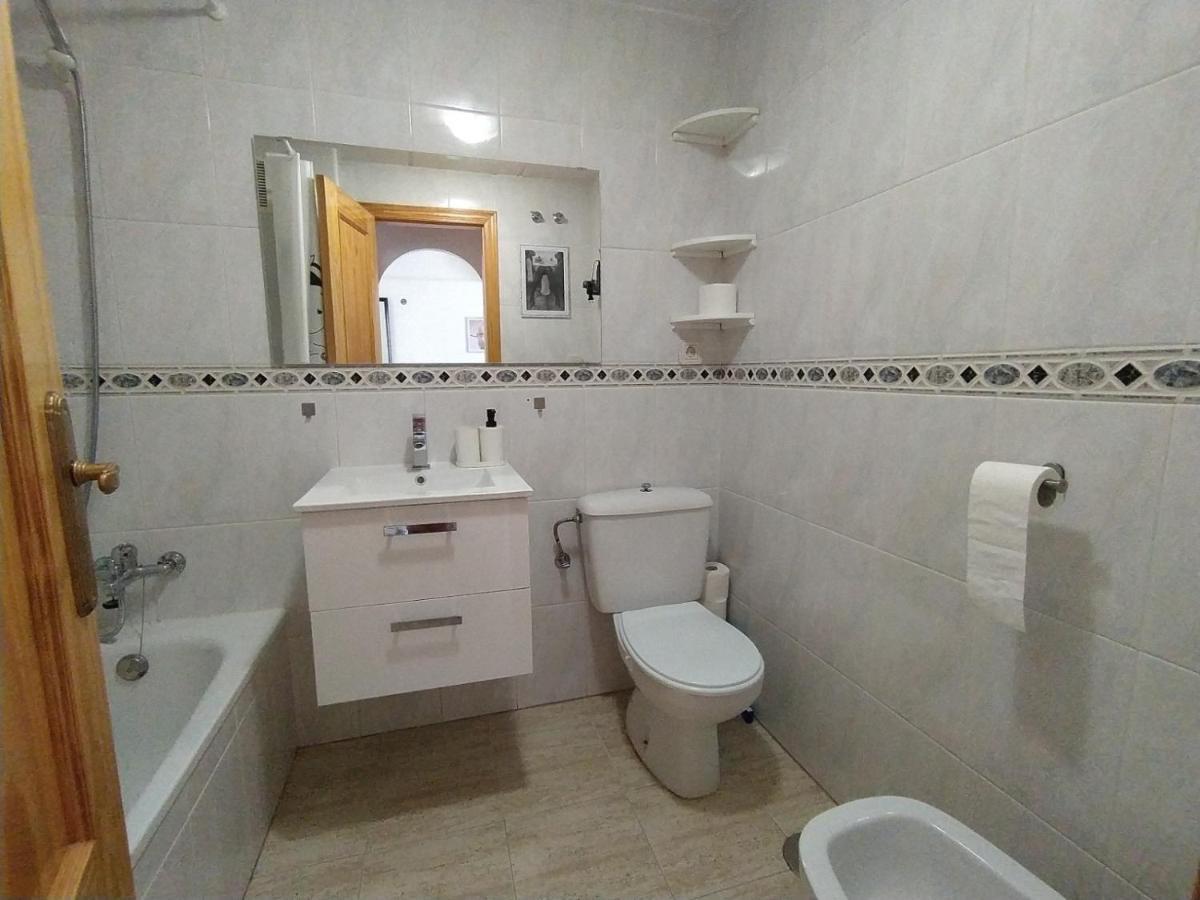 Mila Sloneczny Apartament W Torrevieja Centrum Bagian luar foto