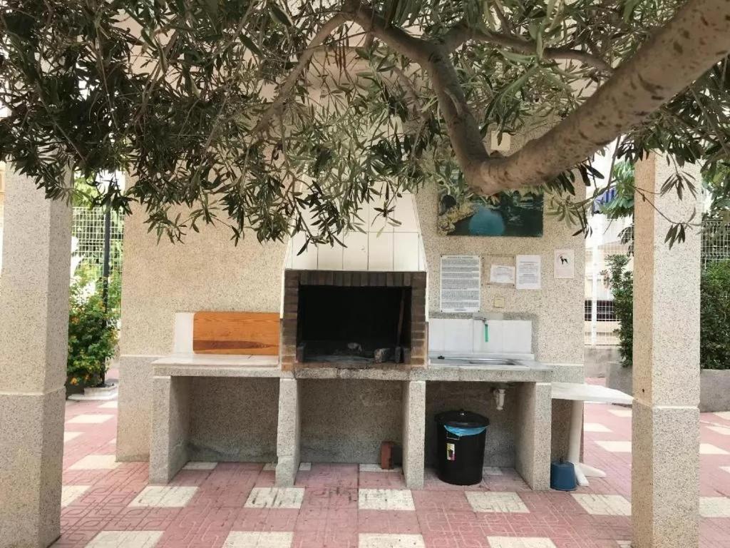 Mila Sloneczny Apartament W Torrevieja Centrum Bagian luar foto